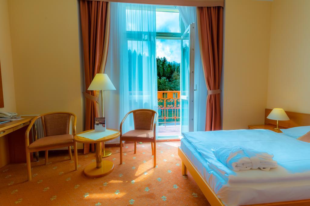Ensana Hvezda - Imperial - Neapol Hotel Marianske Lazne Exterior photo